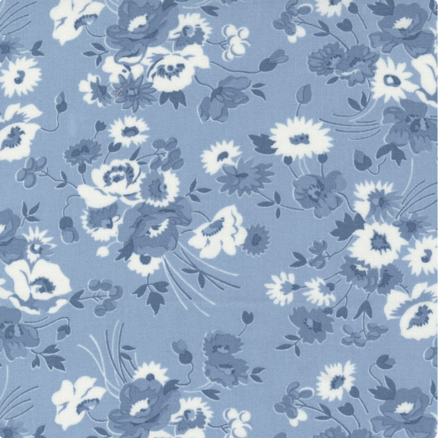 Nantucket Summer Light Blue 108034 24 by Camille Roskelley for Moda